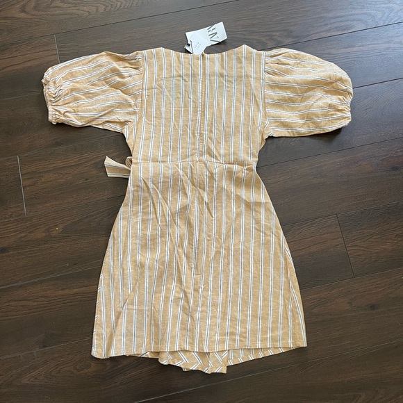 NWT ZARA CUT OUT STRIPED SHORT DRESS - Picture 4 of 6